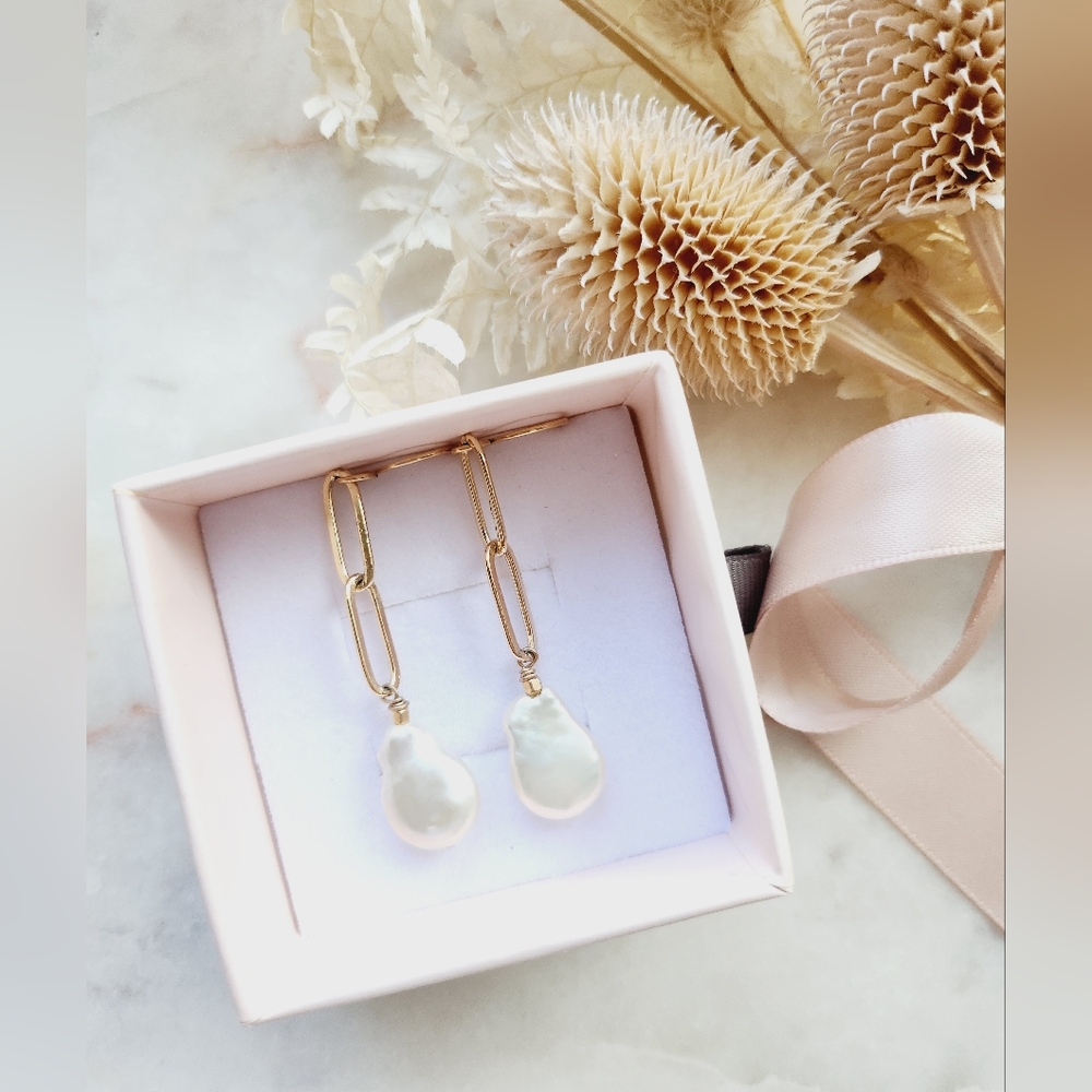 White Coin Pearl Paperclip Chain Earrings
